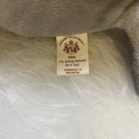 1999 Hawaiin Collectibles Passport Umo Plush Barking Monk Seal 9” - Picture 6 of 6